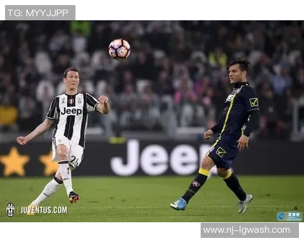 埃克纳斯与英特杜古的精彩对决揭示了足球战术的魅力与球队实力的较量