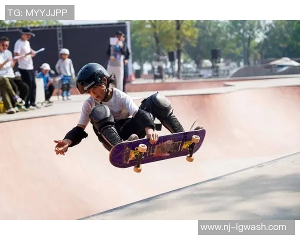 深圳滑板队创新防反战术探索与实践的深度剖析与启示 深圳滑板队创新防反战术探索与实践的深度剖析与启示